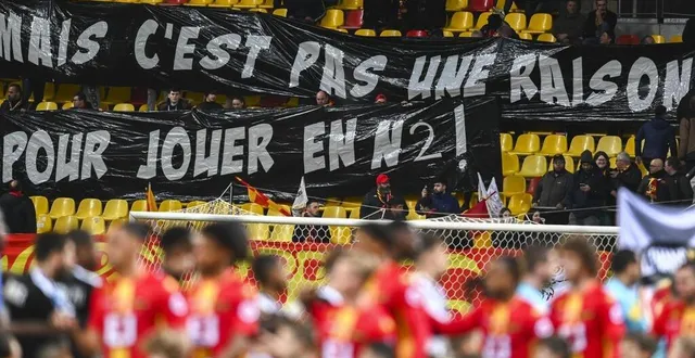 photo  les supporters ont interpellé les joueurs du mans fc le 3 mars 2023 depuis les tribunes.  &copy;  le maine libre – denis lambert 