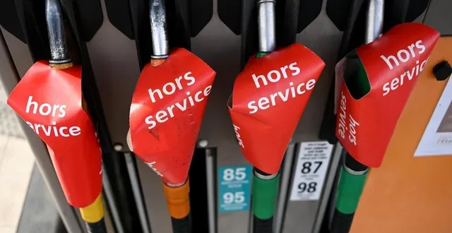 photo  en sarthe, 23,5 % des stations-service manquaient soit d’essence, soit de gazole ce jeudi.  &copy;  archives le courrier de l’ouest – josselin clair 