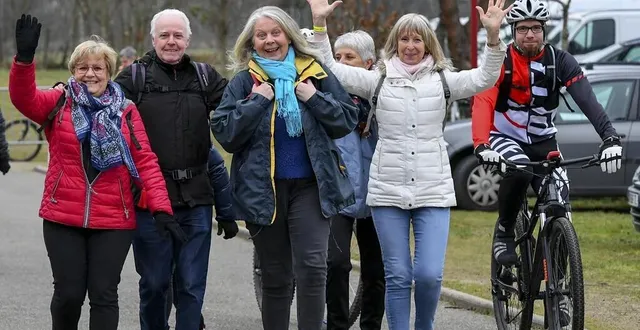 photo  brette-les-pins, dimanche 5 mars 2023. entre amis ou en famille, à vtt ou à pied, ils étaient plus d’un millier à participer à la brettoise.  &copy;  le maine libre – yvon loué 