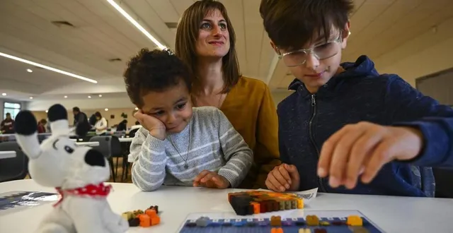 photo  les animations de brique mulsanne, comme ici le 12 novembre 2022, permettent aux enfants de tous âges et aux adultes de participer également à différents ateliers.  &copy;  archives 