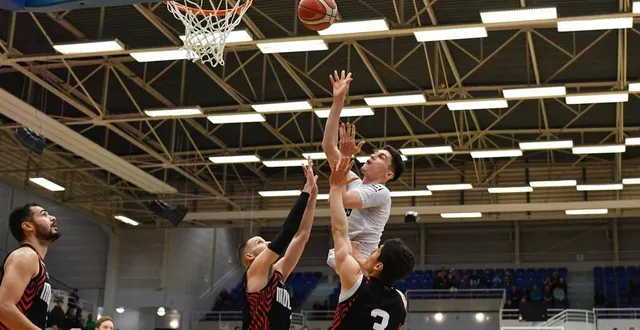 photo  adrien sclear a inscrit deux points contre mulhouse.  &copy;  clotilde briand 