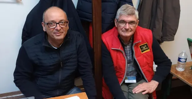 photo  le président du club des loisirs, didier javelle, et le vice-président, gérard doré.  &copy;  ouest-france 