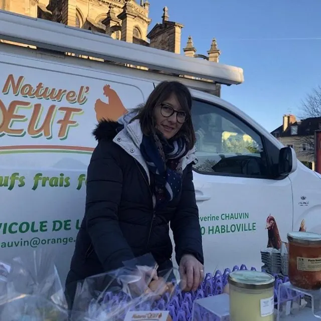photo séverine chauvin, avicultrice, propose des œufs frais.  ©  archives ouest-france