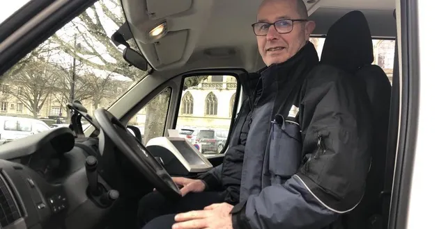 photo  patrick leprince est l’un des conducteurs qui assurera les voyages des passagers du transport à la demande (tad). « chaque conducteur assure une semaine, explique-t-il. on alterne. »  &copy;  ouest-france 