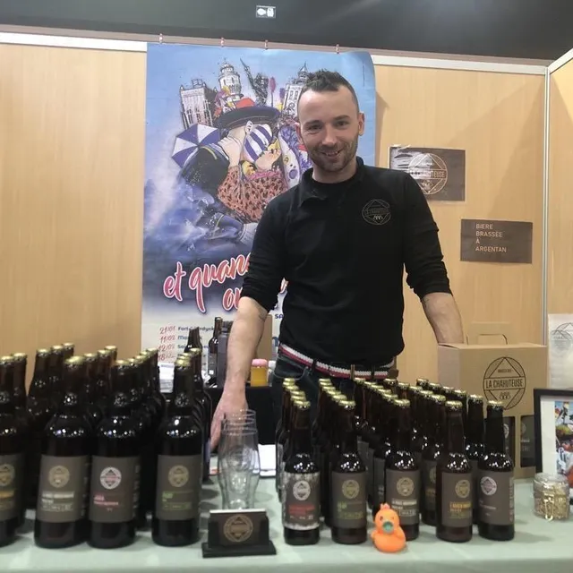 photo la chahuteuse avait un stand à la fête de la normandie pour faire découvrir ses bières argentanaises.  ©  ouest-france