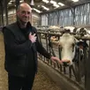 photo emmanuel bois, passionné par son métier, a toujours un pincement au cœur lorsque ses vaches partent à l’abattoir.