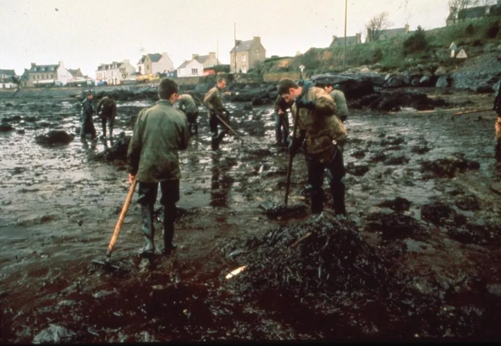 RÉCIT. Il y a 45 ans, le naufrage de l’« AmocoCadiz », la plus grande marée noire en Bretagne