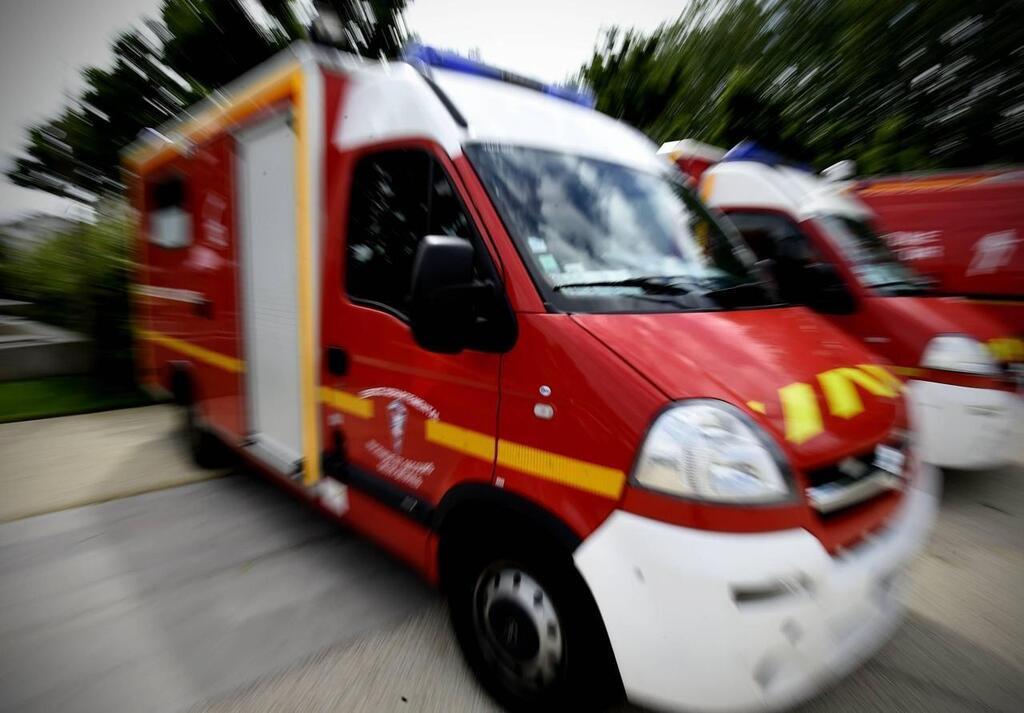 En Sarthe, des véhicules et matériels de pompiers sont à vendre aux