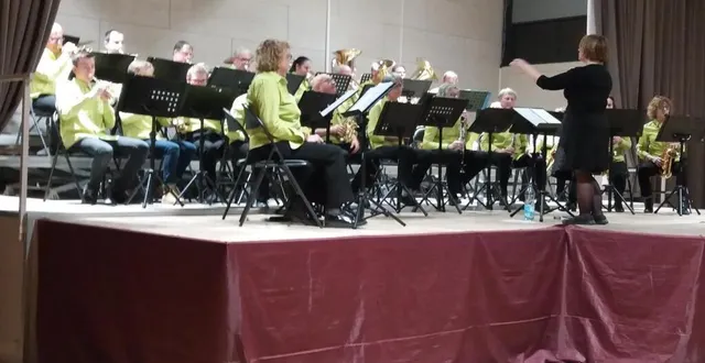 photo  orchestra’spay donne son concert avec la batterie-fanfare la chantenaysienne.  &copy;  archives ouest-france 