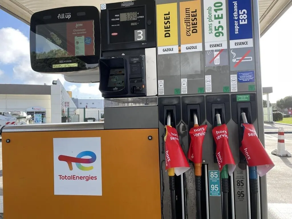 Fuel Leclerc La Roche Sur Yon XC73PI31xojhbM