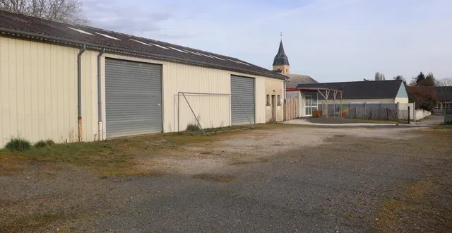 photo  un marché couvert devrait s’installer dans les anciens locaux des services techniques, avant la fin de l’année.  &copy;  ouest-france 