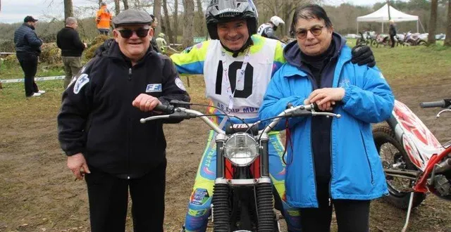 photo  jeanine et roger emery avec un ami pilote de la manche.  &copy;  le maine libre 