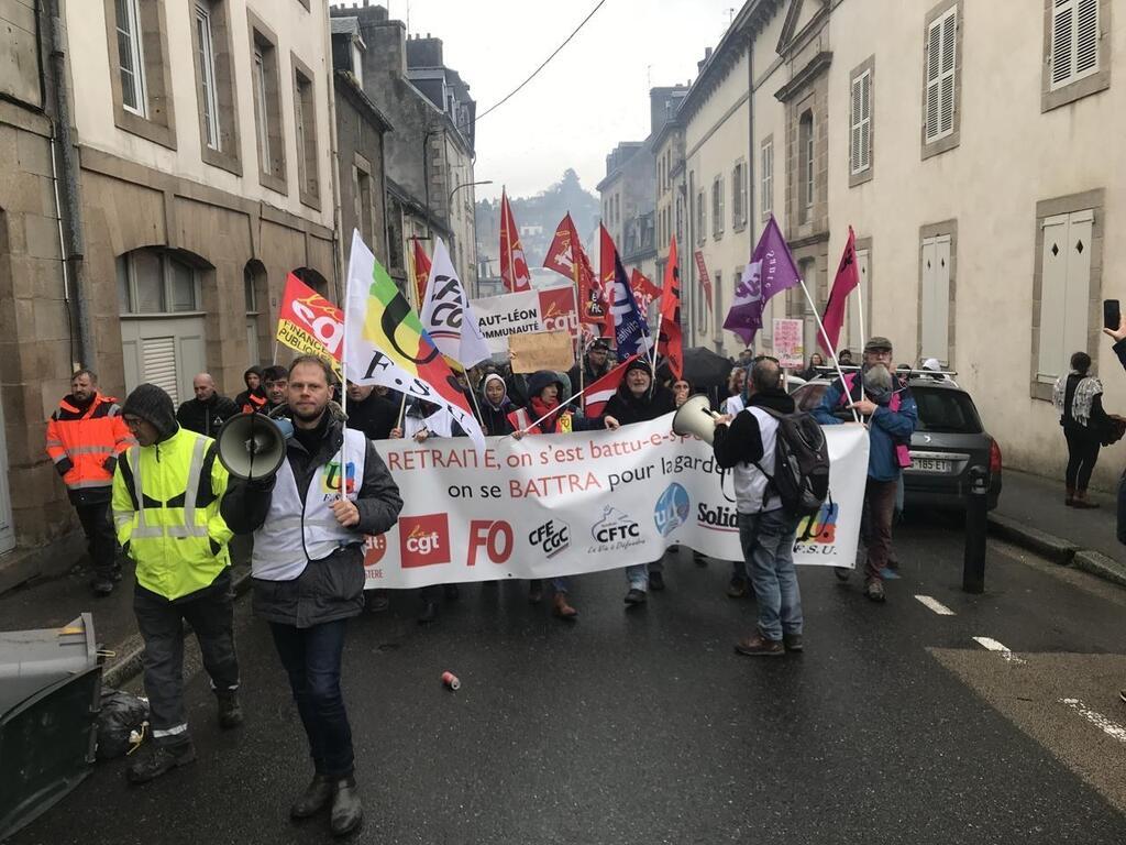 En Images À Morlaix Contre La Réforme Des Retraites Des Milliers De Manifestants Dans La Rue