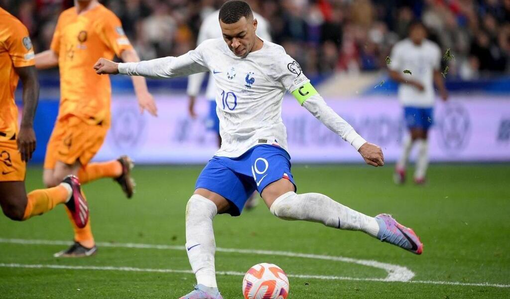 France – Pays-Bas. Kylian MƄappé dépasse Kariм Benzeмa au noмbre de Ƅuts aʋec les Bleus - Toulon.мaʋille.coм