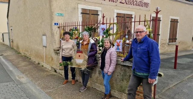 photo  à deux pas de la salle des associations, la grille face à la boulangerie vient de se parer des décorations de pâques. précédemment, elle avait été décorée pour l’automne, noël puis carnaval. plus tard, elle sera aux couleurs des 24 heures du mans puis des vacances d’été. les décorations de pâques ont été installées par josette trémier, sylvie germain, caroline chatey et xavier trouillard (sur la photo).  &copy;  ouest-france 