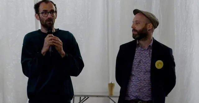 photo  johan swartvagher, à gauche, et richard fournier, lors de la présentation de la 22è édition du festival le mans fait son cirque  &copy;  ouest-france 