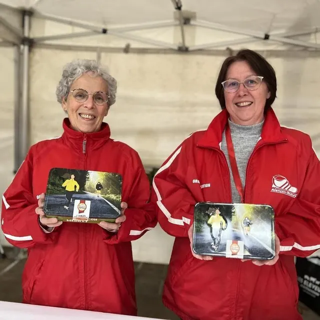 photo ghylaine et christelle partagent plus de dix ans de bénévolat à alençon-médavy.  ©  ouest-france