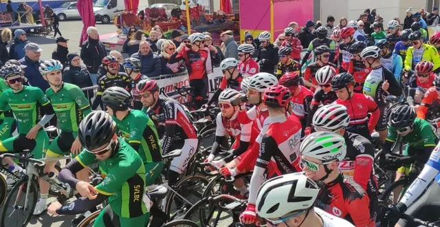 photo  il y avait 77 coureurs engagés la dernière fois.  &copy;  archives le maine libre 