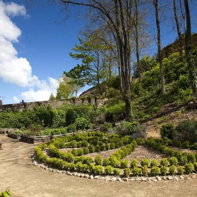 photo le jardin des remparts.  ©  archives