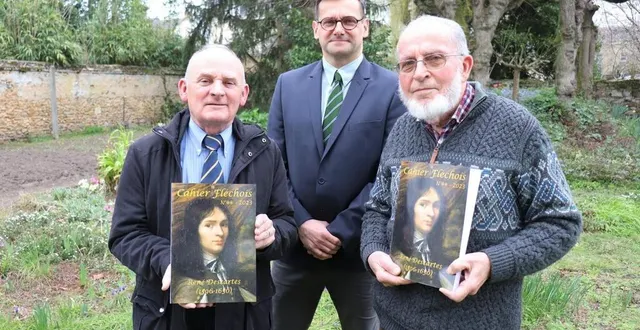 photo  jean-claude ménard, laurent waquet et daniel potron présenteront le 44e cahier fléchois, samedi 1er avril 2023 à la flèche.  &copy;  ouest-france 