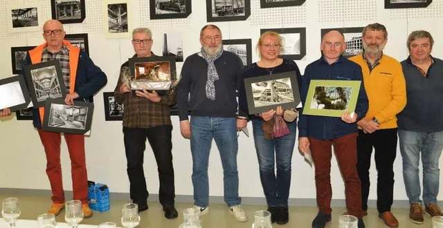 photo  parmi les 160 clichés du concours du photo-club déclic 49 exposés à la bibliothèque maison-rouge ce week-end, les photographes suivants ont été distingués. prix du jury pour le noir et blanc : 1 jocelyn lefeuvre, 2 vincent coutard, 3 pierrette mattéi ; prix du jury pour la couleur : 1 vincent coutard, 2 jocelyn lefeuvre, 3 stéphane vétault ; prix du public : jocelyn lefeuvre ; prix de la commune : michel clavereau. les thèmes du concours 2024 sont les suivants : souvenirs d’enfance pour le noir et blanc et autour du vin pour la couleur. photo-club déclic 49 envisage de créer un prix pour les photographes verrois.  &copy;  co 