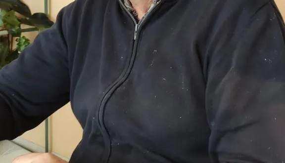 photo  norbert lebert, bénévole depuis la création de la fête des pissenlits.  &copy;  le maine libre 