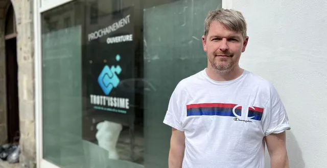 photo  alexandre vrac ouvre son magasin trott’issime ce lundi 3 avril en centre-ville d’alençon (orne).  &copy;  ouest-france 