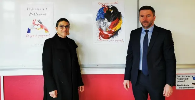 photo  léila beaumont et benjamin caccia feront la promotion de la classe bilingue auprès des établissements primaires du territoire  &copy;  le maine libre 