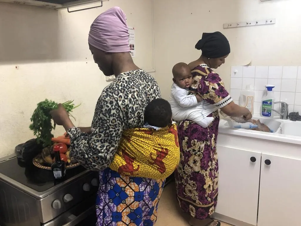 Des familles de migrants hébergées en urgence dans une ancienne