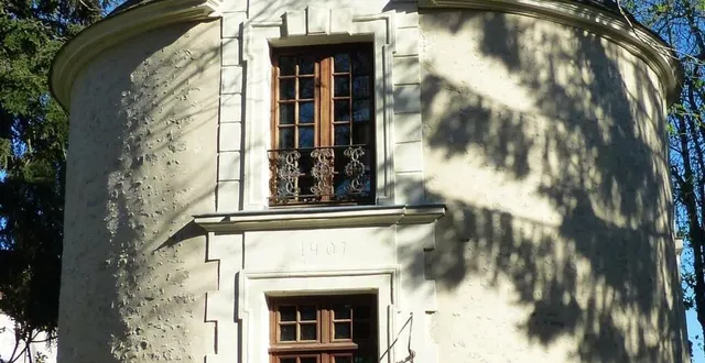 photo  la chasse aux œufs des plus petits s’effectuera à proximité de la tour récemment rénovée.  &copy;  ouest-france 