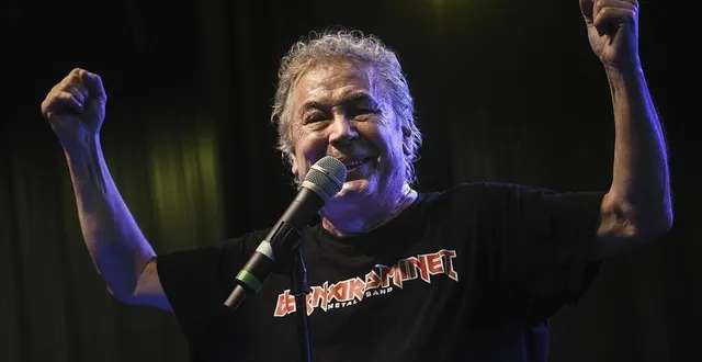 photo  bernard minet sera en concert le 19 août 2023 au « big car show ».  &copy;  archives le maine libre – denis lambert 