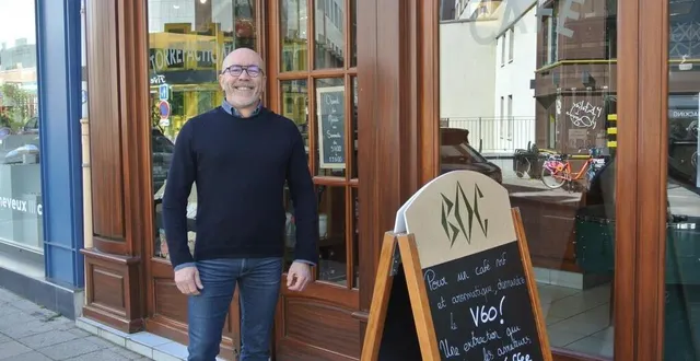 photo  henri lemarié, devant les locaux historiques de la rue courthardy, au mans (sarthe).  &copy;  ouest-france 