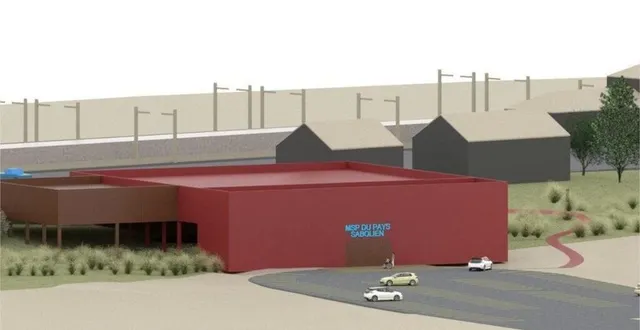 photo  l’illustration du projet de maison de santé présentée en 2021 lors de l’annonce du site retenu, près de la gare de sablé.  &copy;  novascopia / cerur 