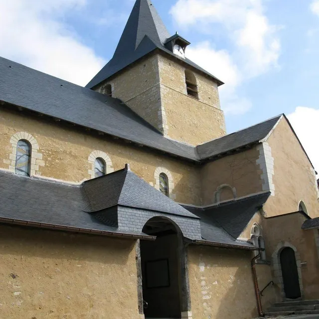 photo l’église saint-sylvestre de malicorne-sur-sarthe a été construite il y a un millénaire.  ©  archives ouest-france
