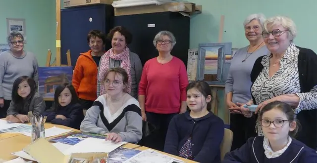 photo  les enfants et les adultes se succèdent le jeudi après-midi dans les cours de josseline brunaud.  &copy;  ouest-france 
