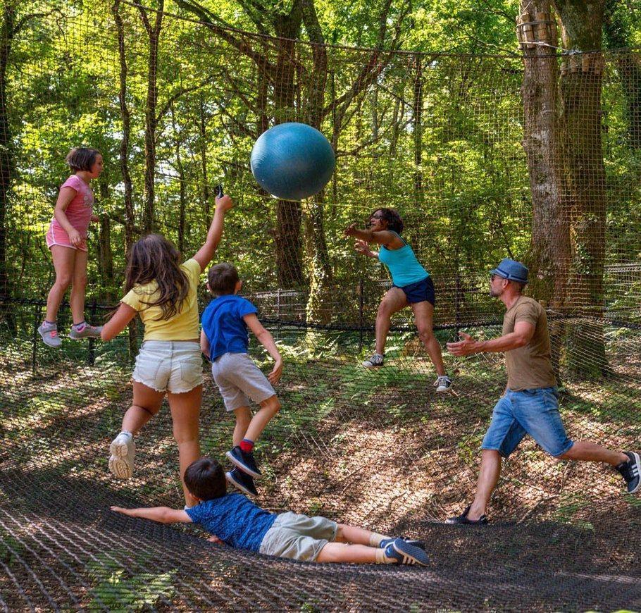 Parcours filets dans les arbres - Moulin Neuf Aventure - Rochefort-en-Terre