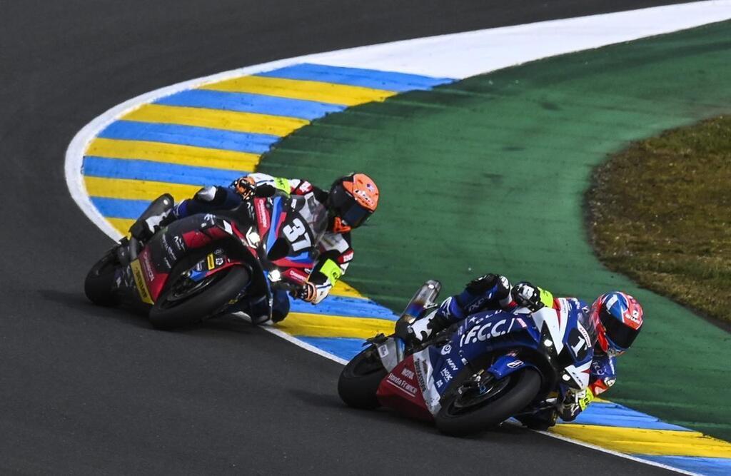 24 Heures Motos Au Mans Le Point Après Quatre Heures De Course