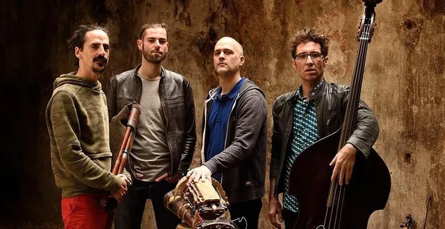 photo  le festival a invité la machine, un groupe qui réinterprète les musiques traditionnelles.  &copy;  dr 