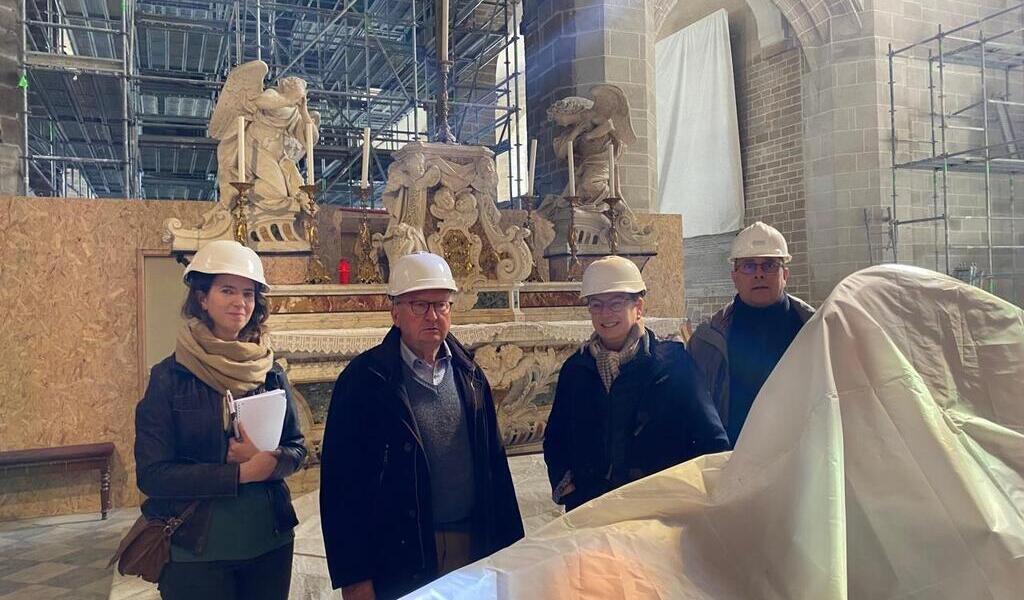 Reportage Les Travaux La Cath Drale De Vannes Se D Roulent Au Milieu