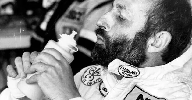 photo  écoutez notre podcast consacré à la légende pescarolo.  &copy;  archives ouest-france 