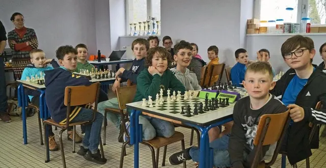 photo  les jeunes prêts pour la cinquième ronde.  &copy;  ouest-france 