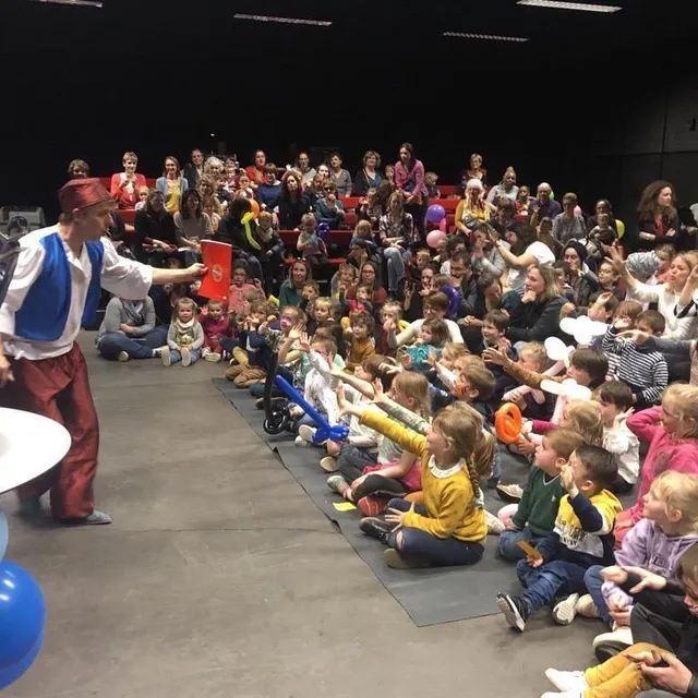 photo il y avait du monde pour assister au spectacle de magie !  ©  ouest-france