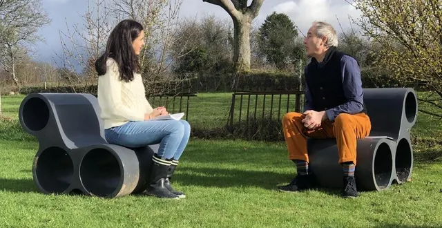 photo  carole tolila et stéphane marie, présentateurs de « silence, ça pousse ! », relèveront le défi de réaménager une place d’angers (maine-et-loire).  &copy;  archives ouest-france 