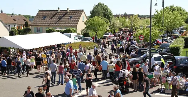 photo  le dernier bric-à-brac dans la commune de rouillon (sarthe) avait eu lieu en 2019 et le succès n’a jamais été démenti.il revient dimanche 14 mai 2023.  &copy;  ouest-france 
