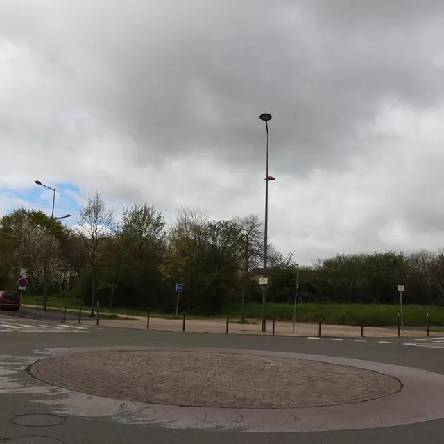 photo le futur pôle d’excellence va s’élever à l’angle de l’avenue bartholdi et de la rue martial-vivet. juste en face de la résidence étudiante bartholdi d’un côté, et de la résidence seniors domitys de l’autre.  ©  ouest-france