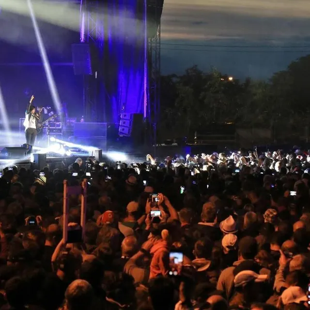 photo à 22 h 40, samedi 16 juin 2018, la tête d’affiche tant attendue 2018, texas et sa chanteuse sharleen spiteri, a donné un concert aux 24 heures du mans (sarthe) sur la scène près de la passerelle dunlop. beaucoup de spectateurs le considèrent comme l’un de leurs meilleurs souvenirs.  ©  archives ouest-france