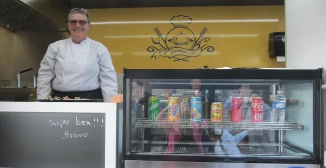 photo  aline auvray lors de la présentation de sa nouvelle activité.  &copy;  ouest-france 