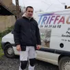 photo  mehdi triffault a franchi le pas et vient de créer son entreprise de peinture décoration et revêtements muraux et sols. 