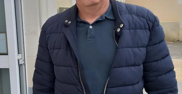 photo  bruno boulay réalise son second mandat de maire  &copy;  ml 