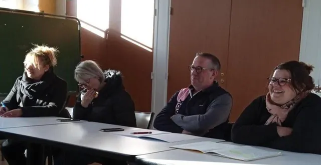 photo  de gauche à droite : samantha rouillet, virginie nicolas, frédéric glon et tatiana charron composent le bureau.  &copy;  ouest-france 